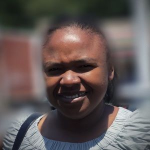 Meet your Posher, Fatima